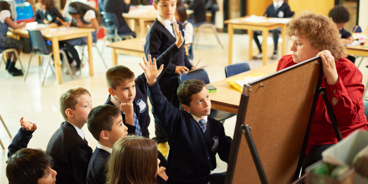 maple-leaf-montessori-uniform-policy